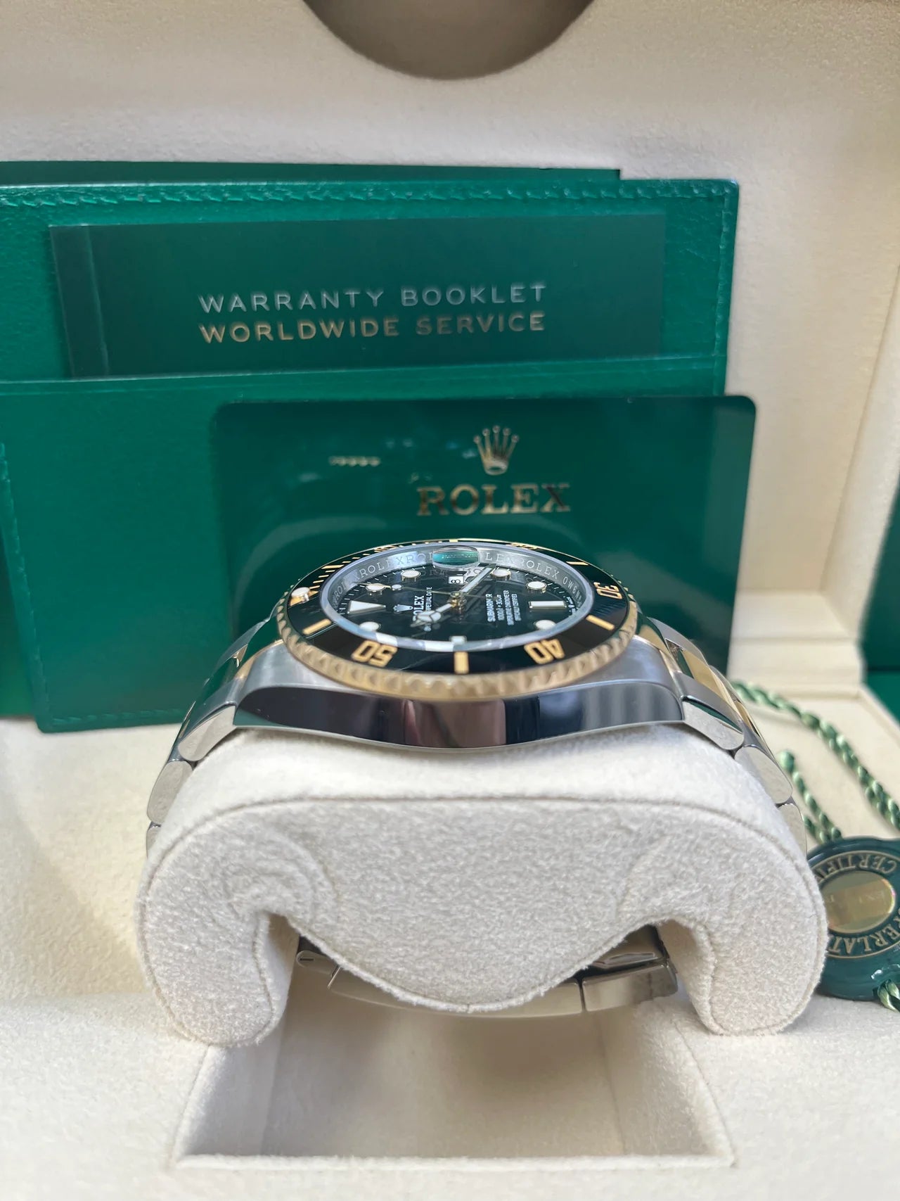 Rolex Submariner Date – Black Dial – Two-Tone Stainless Steel &amp; 18K Yellow Gold – Ceramic Bezel – Oyster Bracelet (Ref. 126613LN)