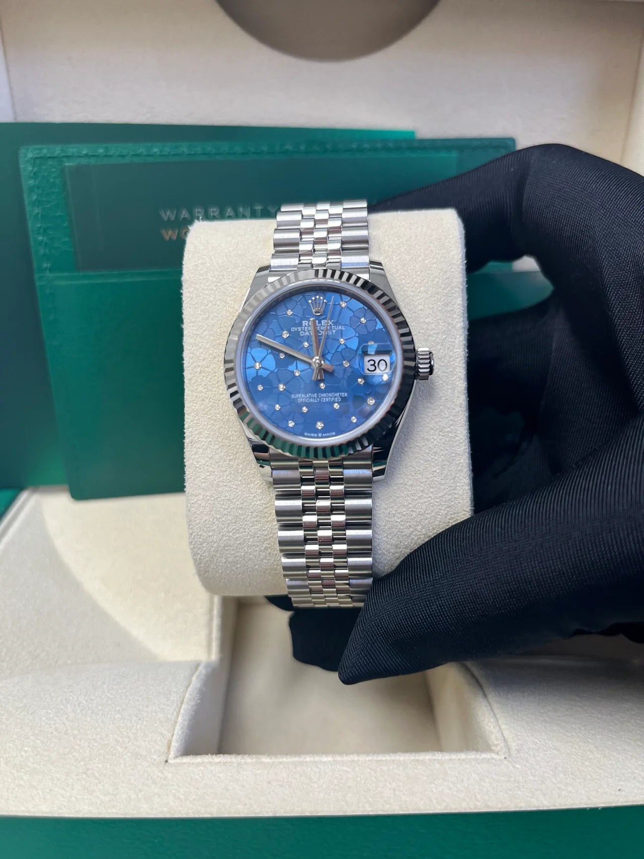 Rolex Datejust 31 – Azzurro Blue Floral Motif Dial – Fluted Bezel – Jubilee Bracelet (Ref. 278274)