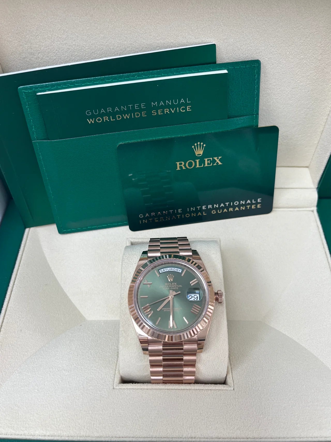 Rolex Day-Date 40 Rose Gold – Olive Green Roman Dial – Fluted Bezel (Ref. 228235)