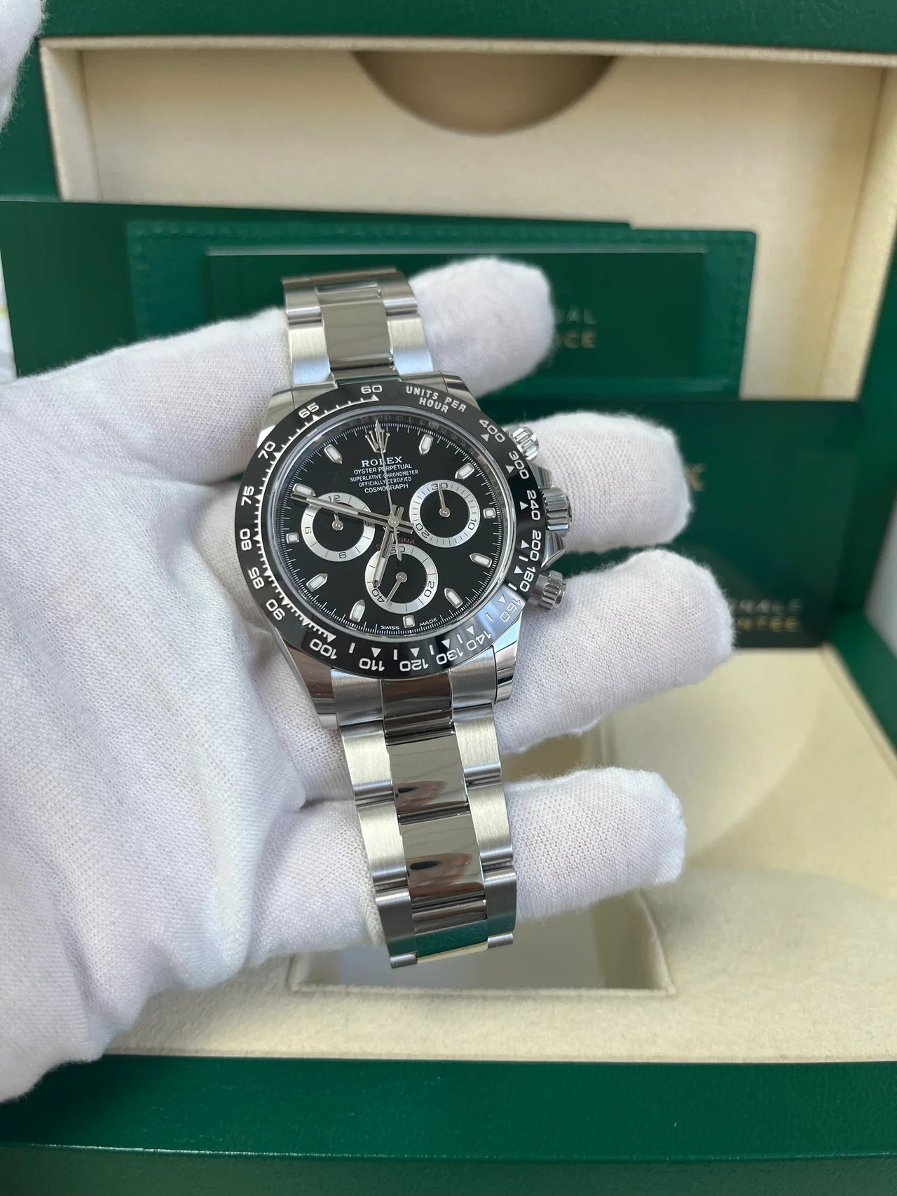 Rolex Cosmograph Daytona – Black Lacquer Dial – Ceramic Bezel – Oyster Bracelet (Ref. 116500LN)