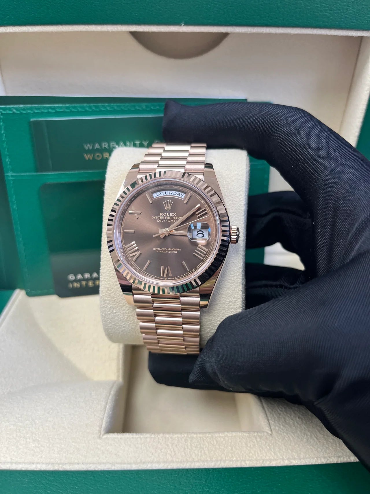 Rolex Day-Date 40 Everose Gold – Chocolate Roman Dial – Fluted Bezel (Ref. 228235)