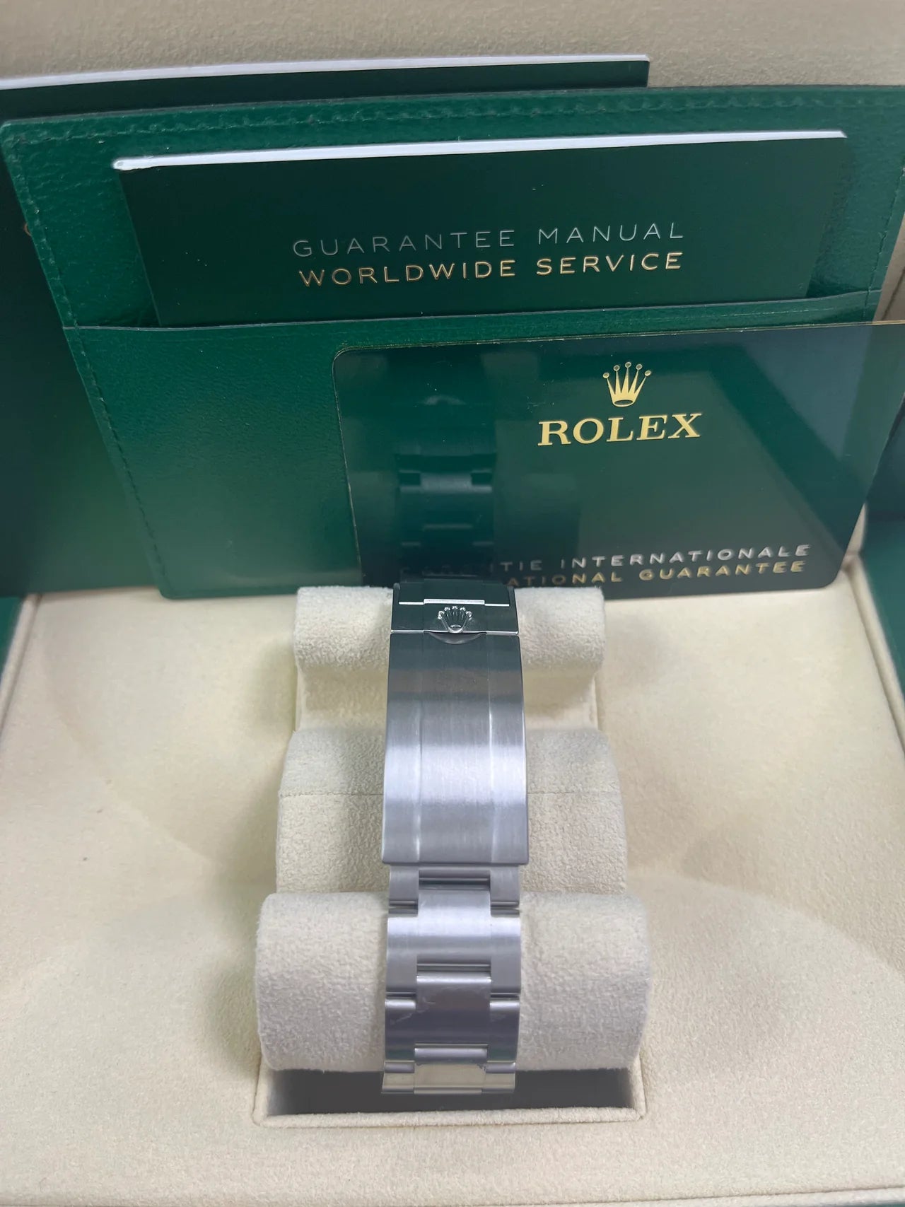 Rolex Submariner Date 41 – “Starbucks” / “Kermit” – Green Ceramic Bezel – Oyster Bracelet (Ref. 126610LV)