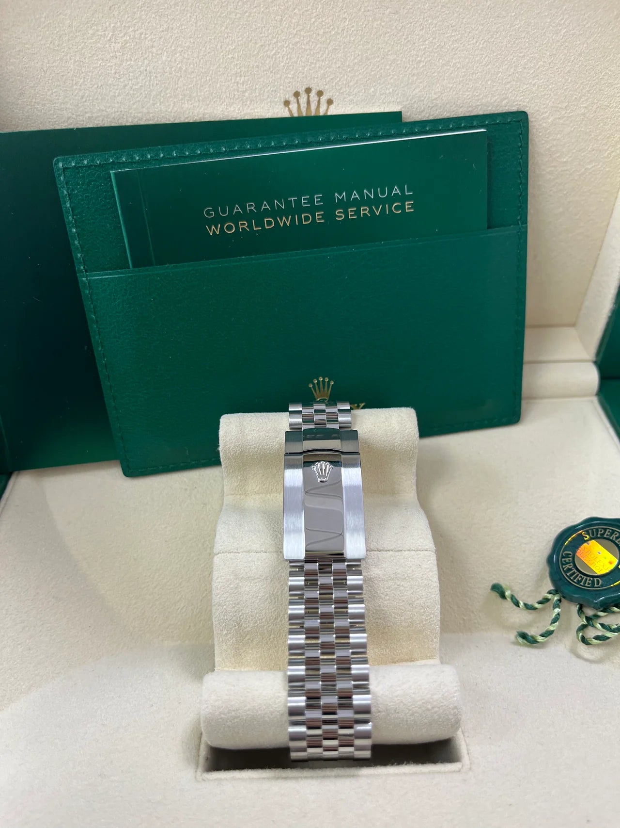 Rolex Datejust 41 – Blue Roman Dial – Fluted Bezel – Jubilee Bracelet (Ref. 126334)