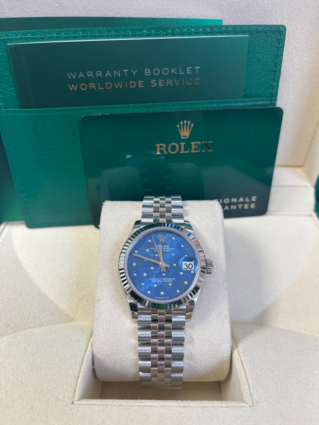 Rolex Datejust 31 – Azzurro Blue Floral Motif Dial – Fluted Bezel – Jubilee Bracelet (Ref. 278274)