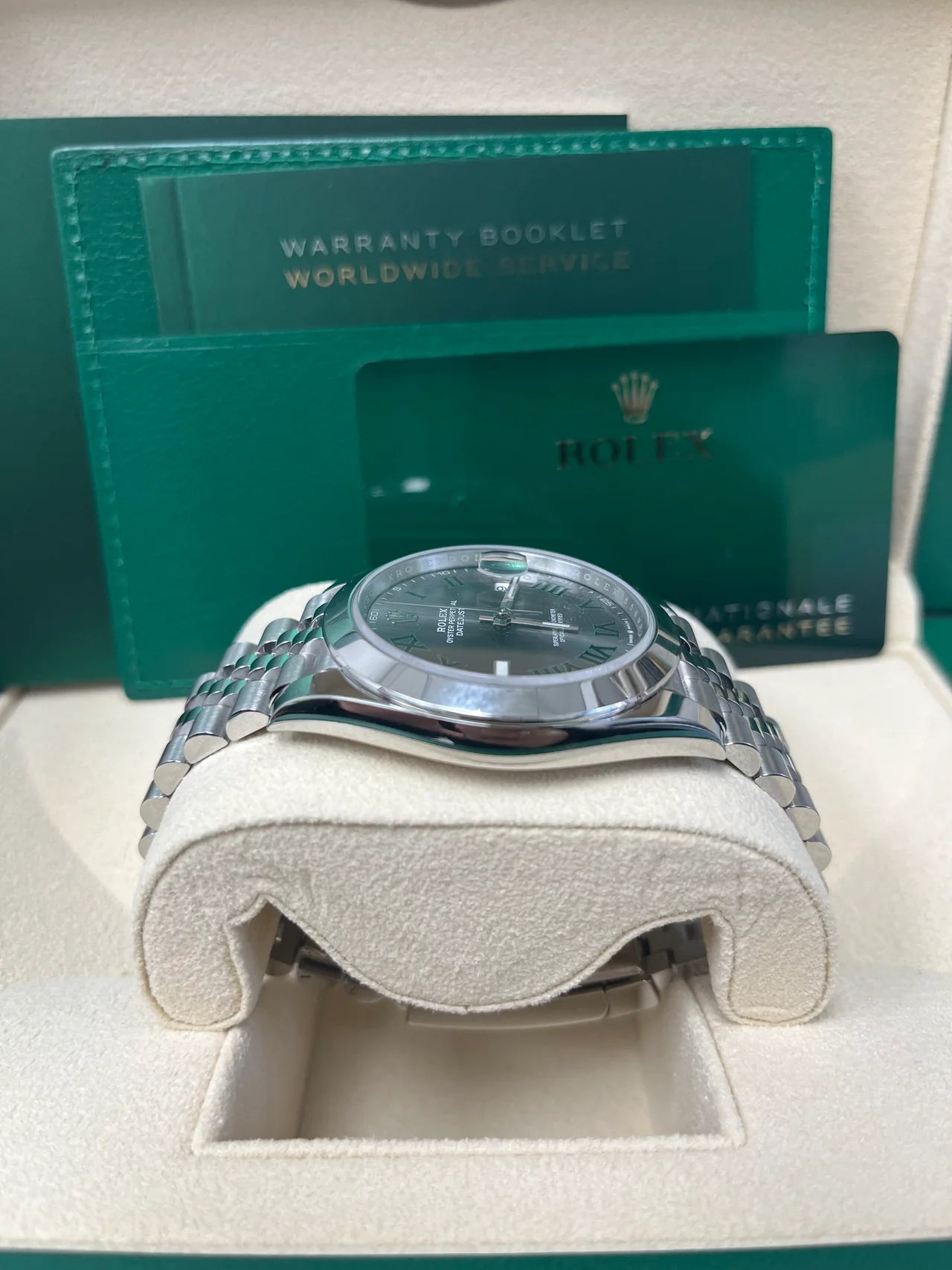 Rolex Datejust 41 – Wimbledon Slate Green Roman Dial – Smooth Bezel – Jubilee Bracelet (Ref. 126300)