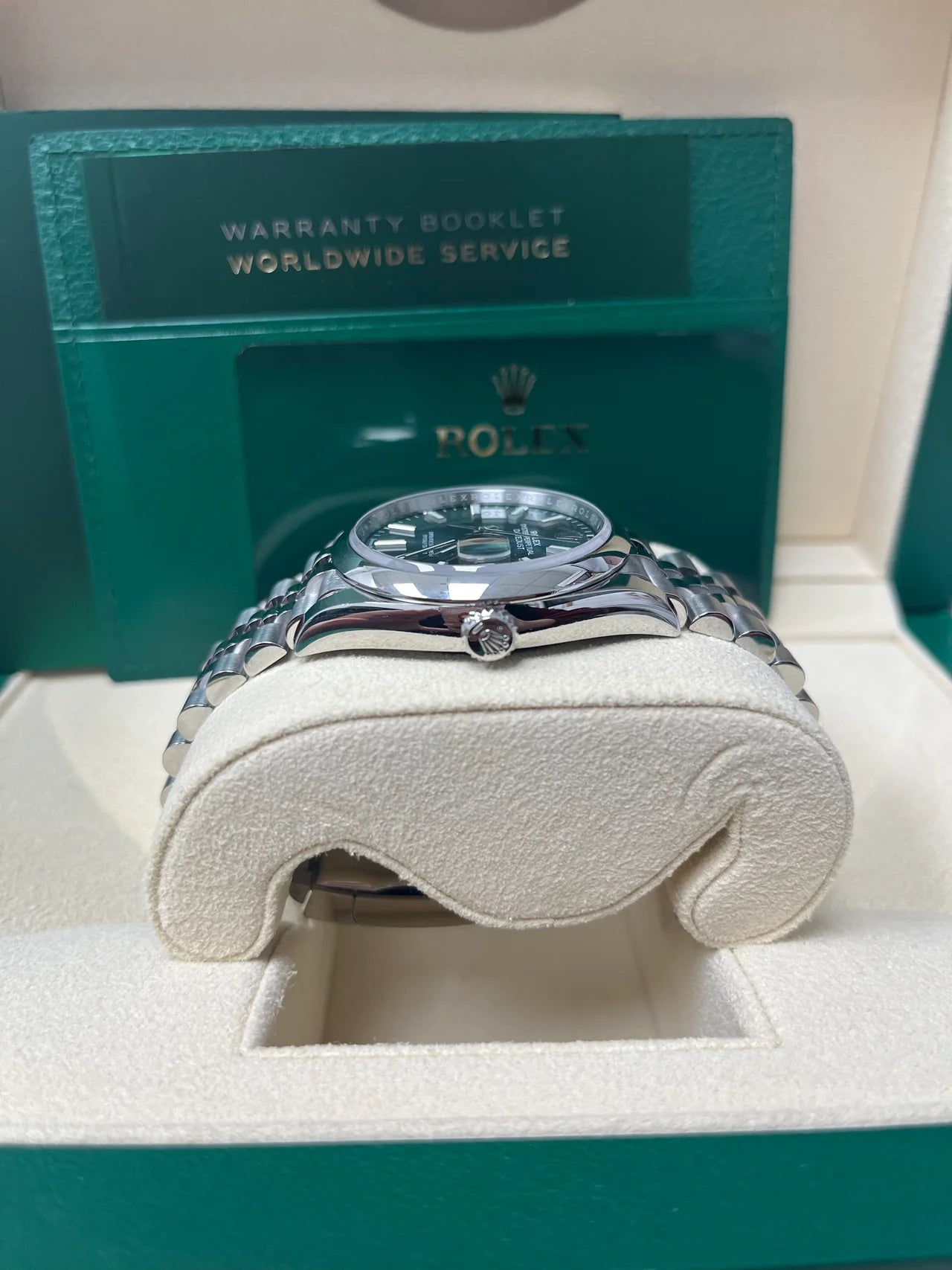 Rolex Datejust 36 – Domed Bezel – Mint Green Index Dial – Jubilee Bracelet 126200