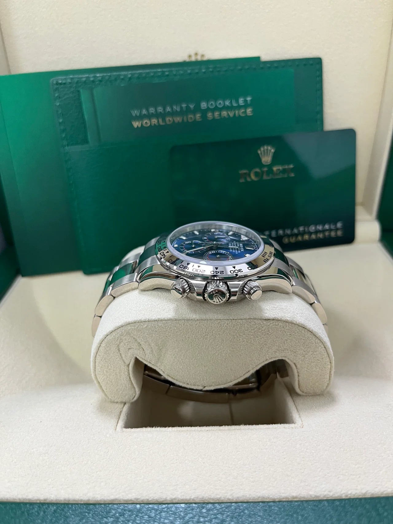 Rolex Daytona 40 White Gold – Blue Sunburst Dial (Ref. 116509)