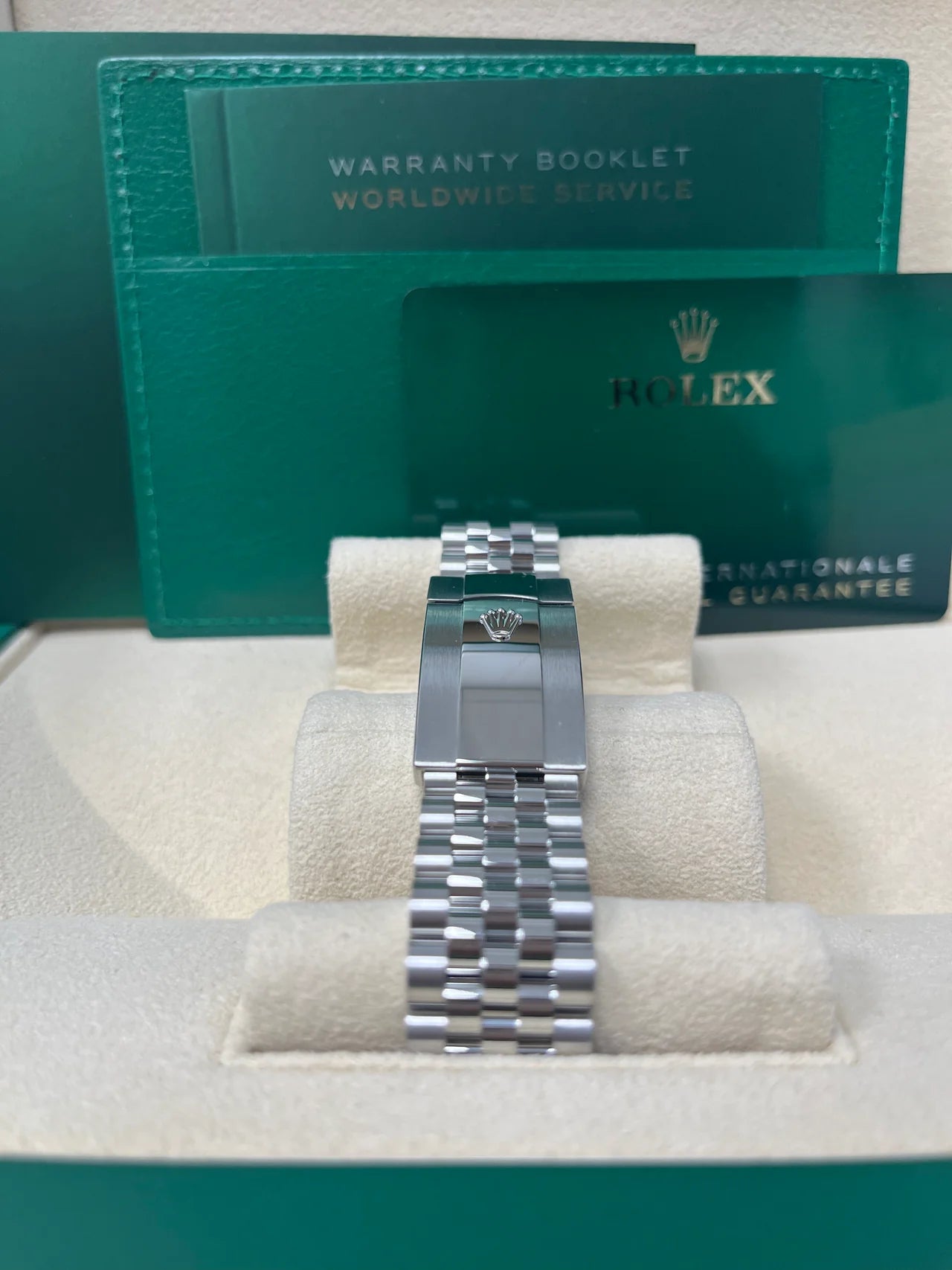 Rolex Datejust 41 – Wimbledon Slate Green Roman Dial – Smooth Bezel – Jubilee Bracelet (Ref. 126300)