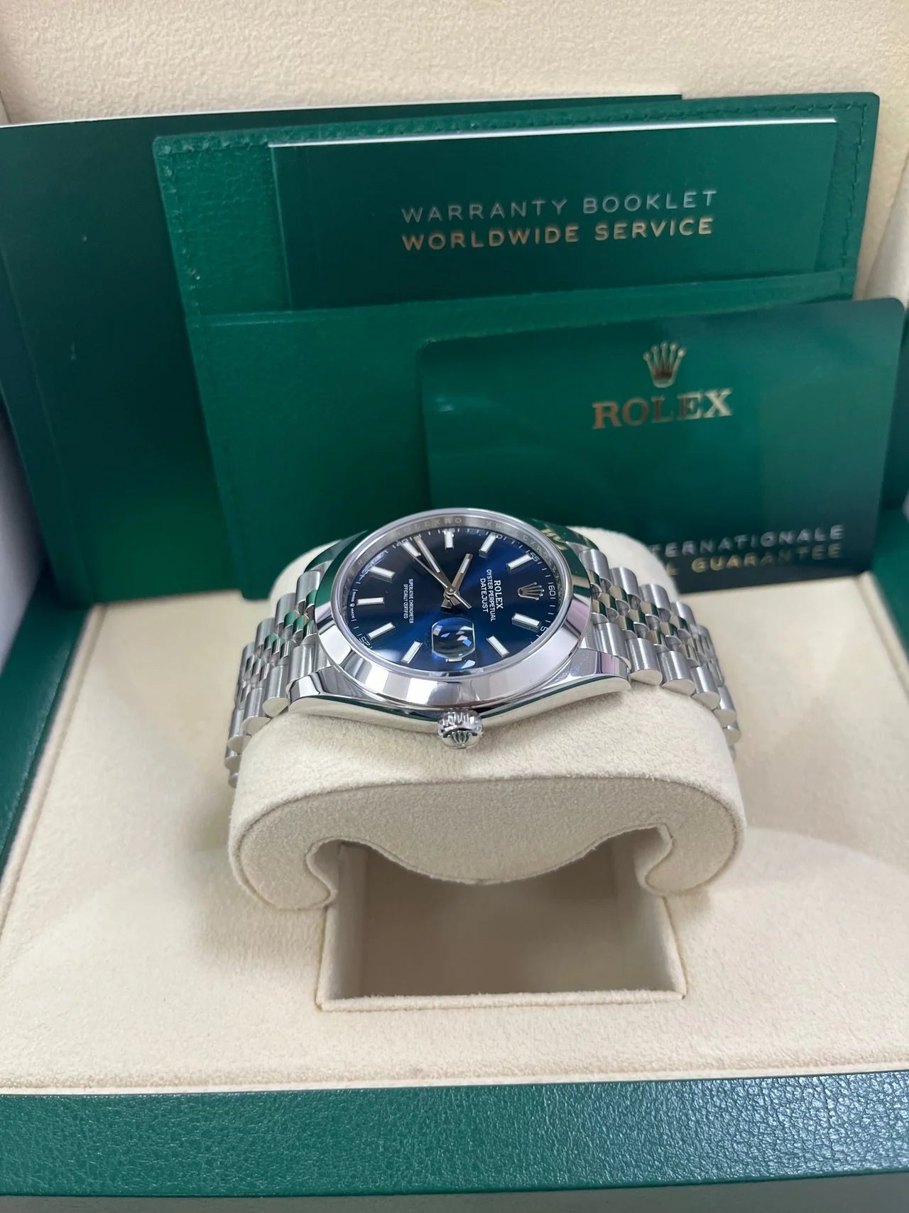 Rolex Datejust 41 – Blue Index Dial – Smooth Bezel – Jubilee Bracelet (Ref. 126300)