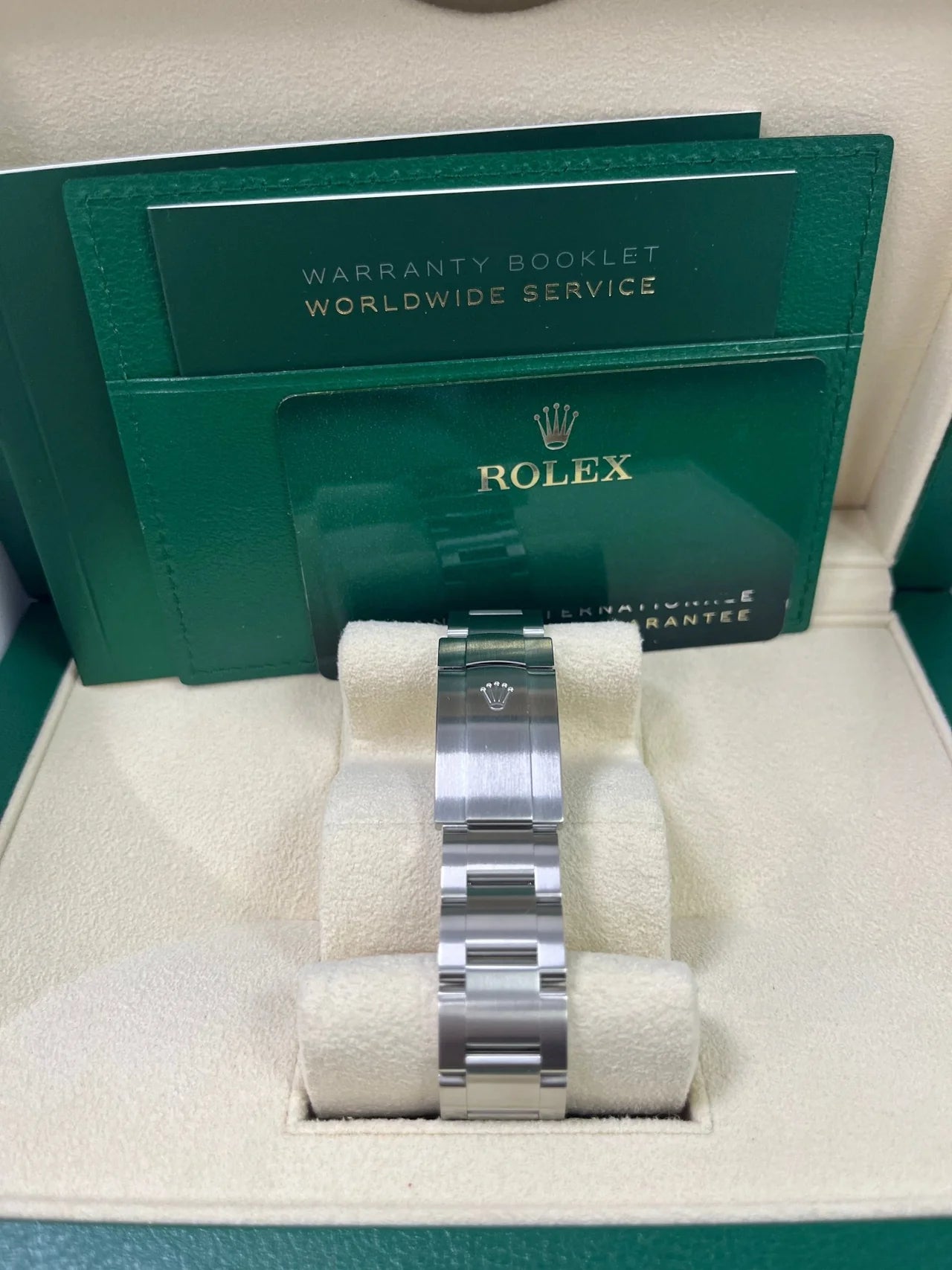 Rolex Oyster Perpetual 36 – Domed Bezel – Candy Pink Index Dial – Oyster Bracelet (Ref. 126000)
