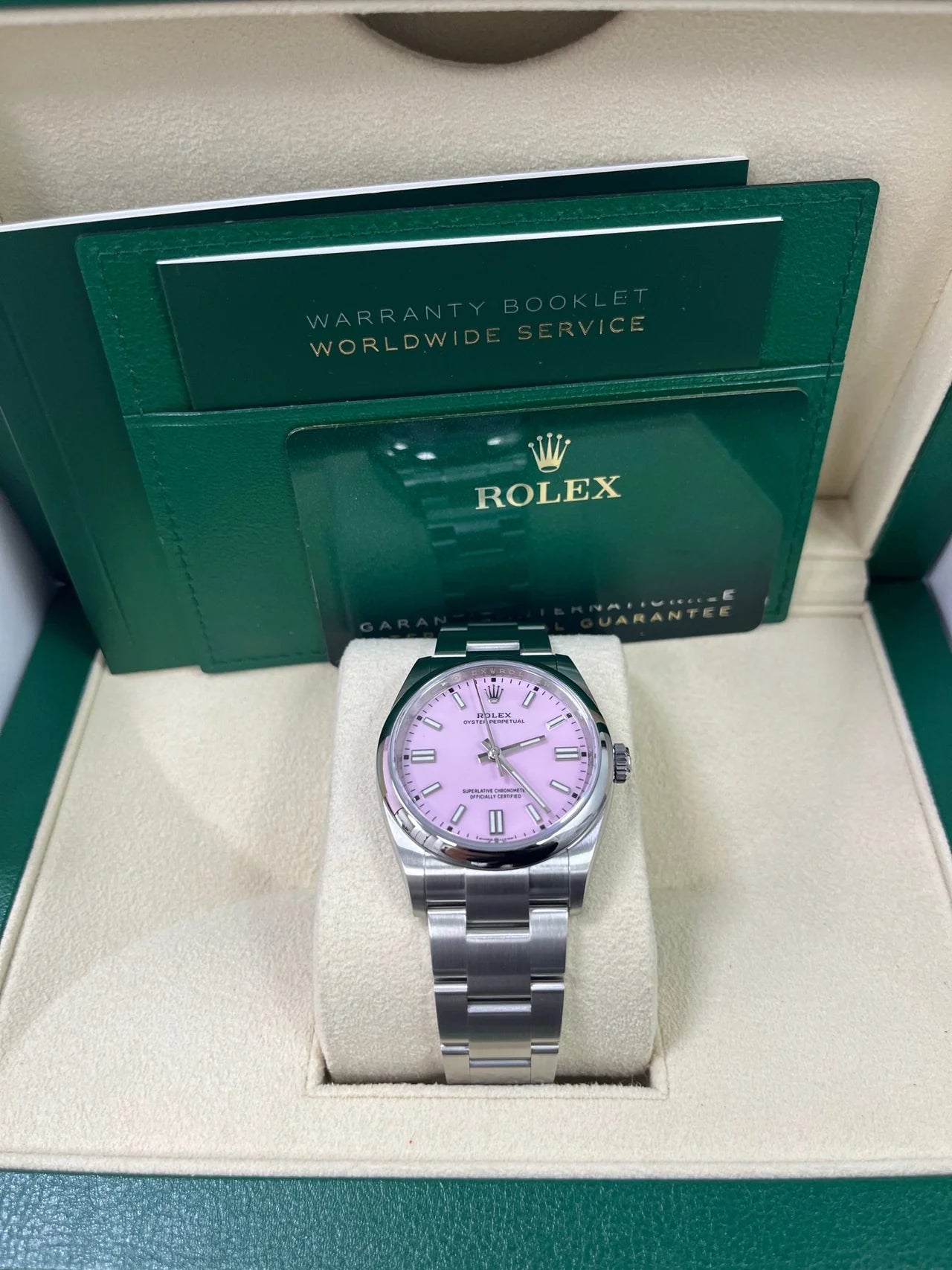Rolex Oyster Perpetual 36 – Domed Bezel – Candy Pink Index Dial – Oyster Bracelet (Ref. 126000)