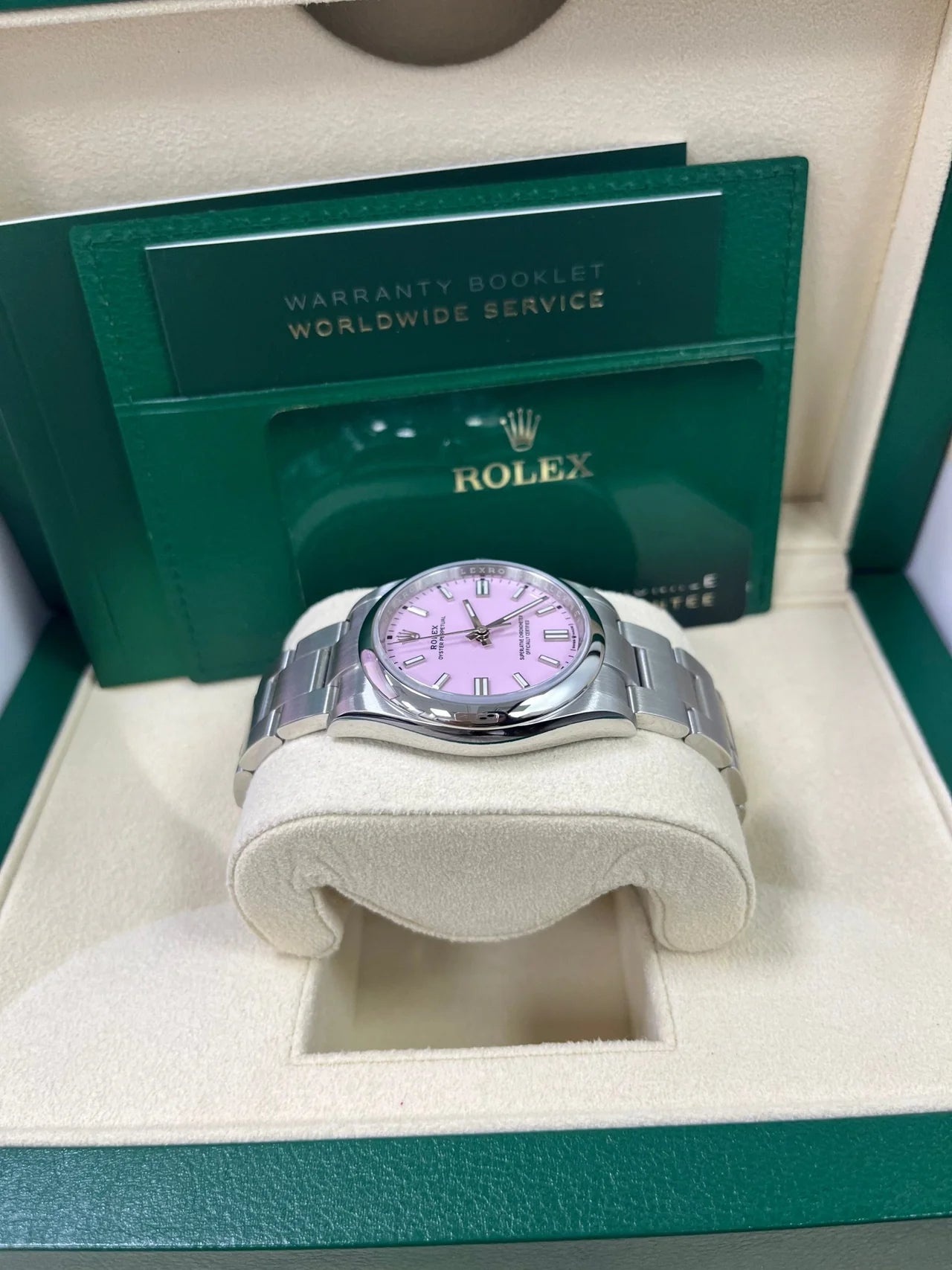 Rolex Oyster Perpetual 36 – Domed Bezel – Candy Pink Index Dial – Oyster Bracelet (Ref. 126000)
