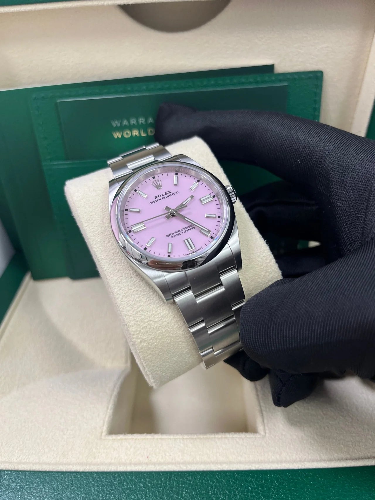 Rolex Oyster Perpetual 36 – Domed Bezel – Candy Pink Index Dial – Oyster Bracelet (Ref. 126000)