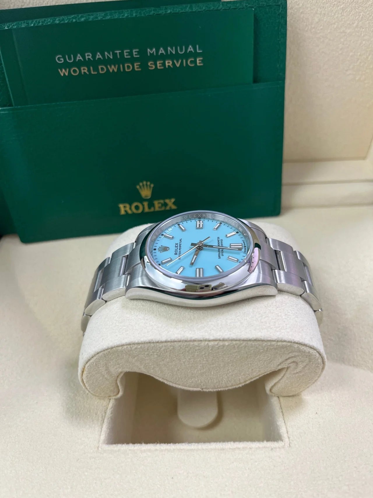 Rolex Oyster Perpetual 36 – Turquoise Dial – Oyster Bracelet (Ref. 126000)