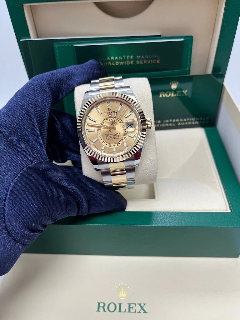 Rolex Sky-Dweller – Champagne Dial – Yellow Gold &amp; Steel – Fluted Bezel – Oyster Bracelet (Ref. 326933)