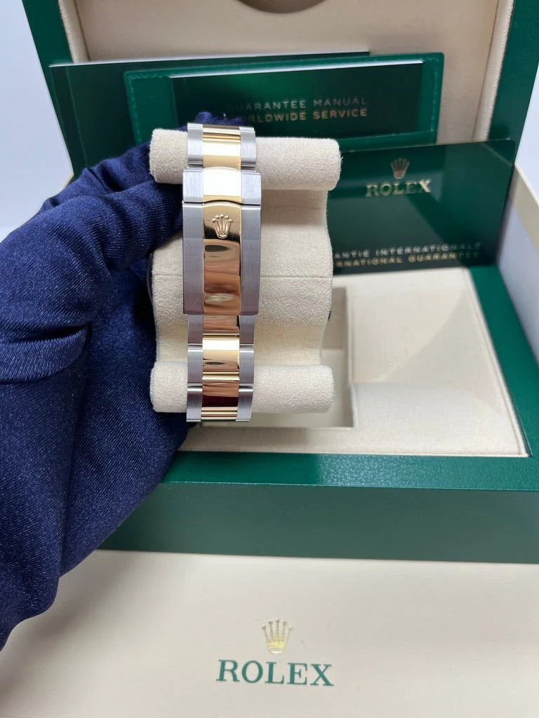 Rolex Sky-Dweller – Champagne Dial – Yellow Gold &amp; Steel – Fluted Bezel – Oyster Bracelet (Ref. 326933)