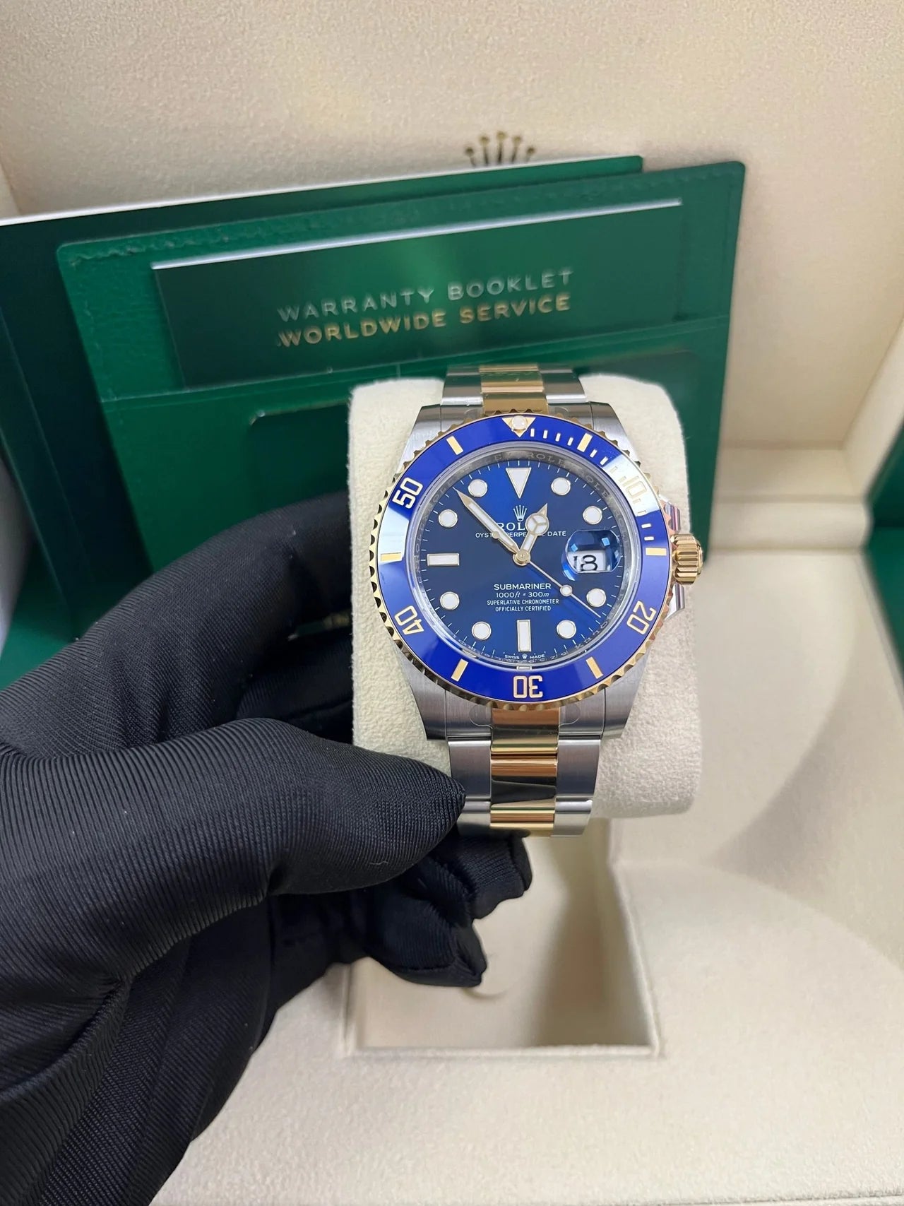 Rolex Submariner Date – Blue Dial – Two-Tone Yellow Gold &amp; Steel – Ceramic Bezel – Oyster Bracelet (Ref. 126613LB)