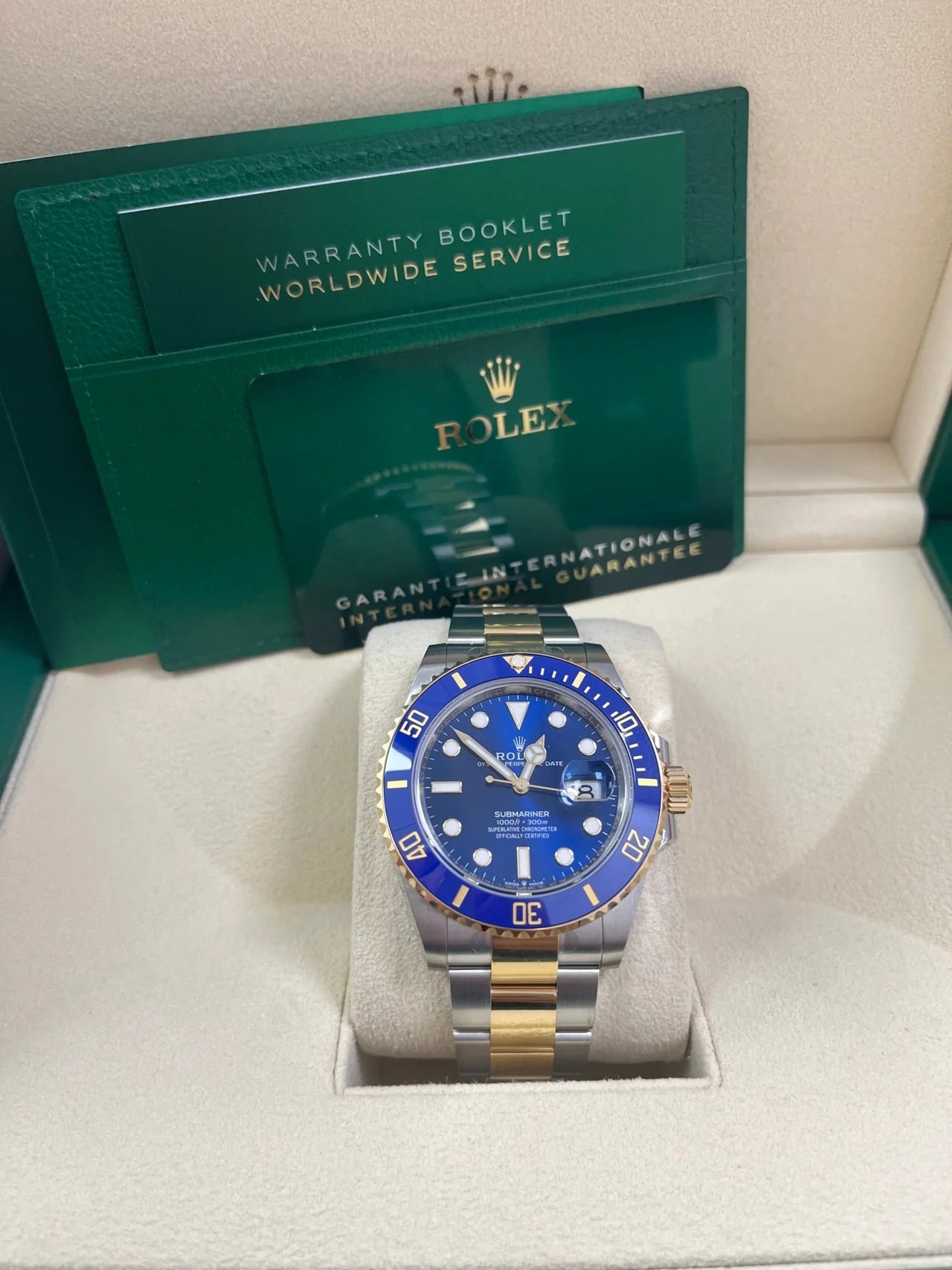 Rolex Submariner Date – Blue Dial – Two-Tone Yellow Gold &amp; Steel – Ceramic Bezel – Oyster Bracelet (Ref. 126613LB)